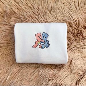 CUSTOM EMBROIDERED CREWNECK